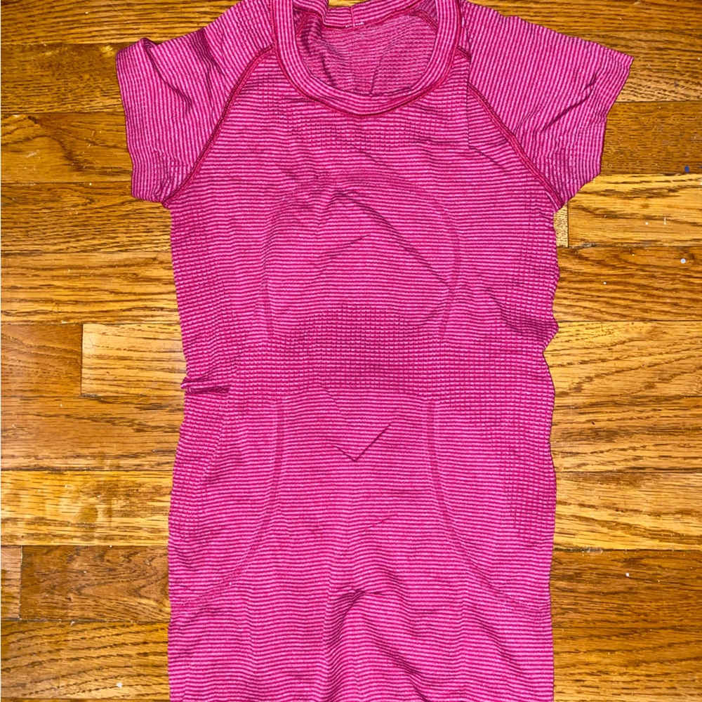 Lululemon top